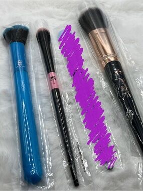 NEW Complexion Brushes